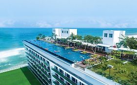 Marino Beach Hotel 5*